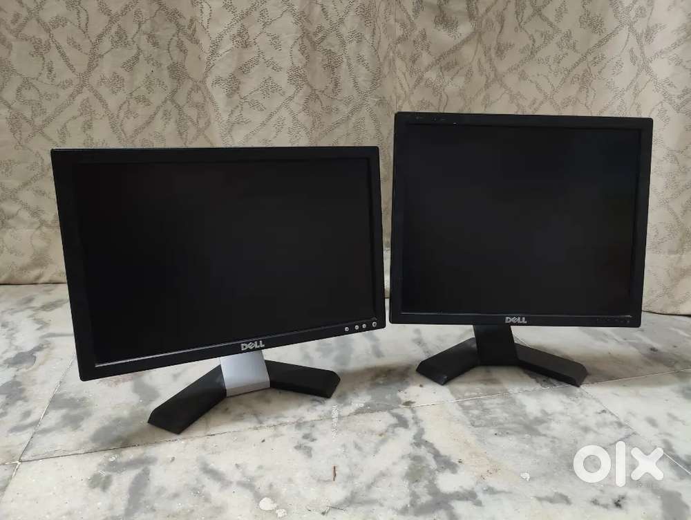 dell screen 17inch square and widescreen.