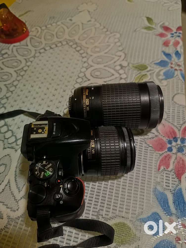 Nikon 5600D Dula lens with exilent condition