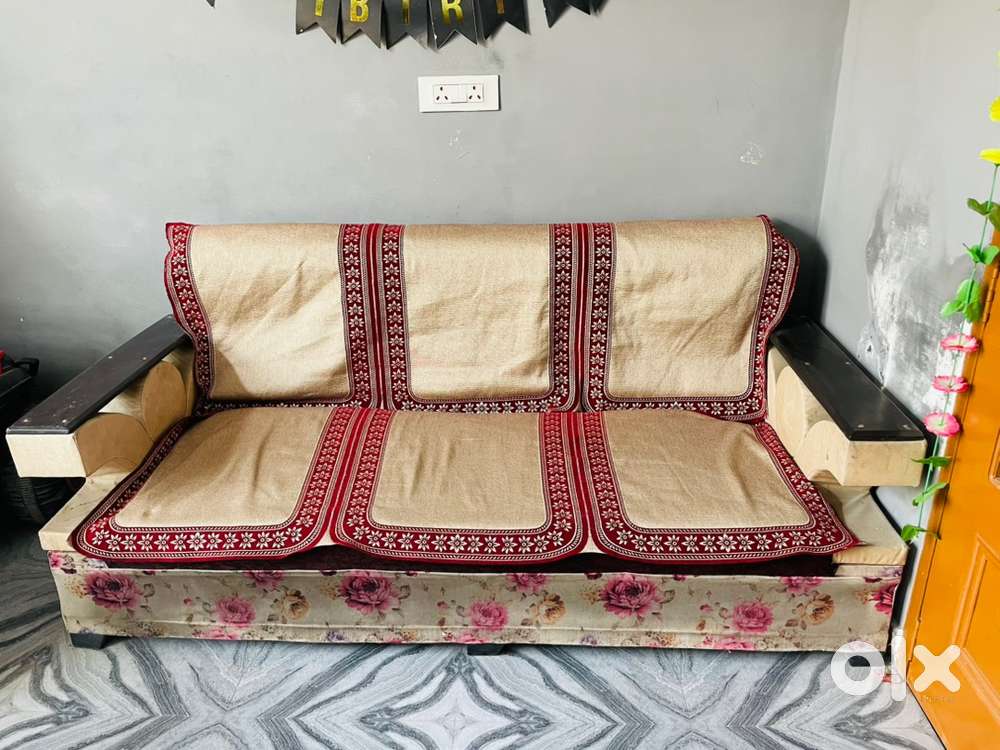 Three seater sofa set.