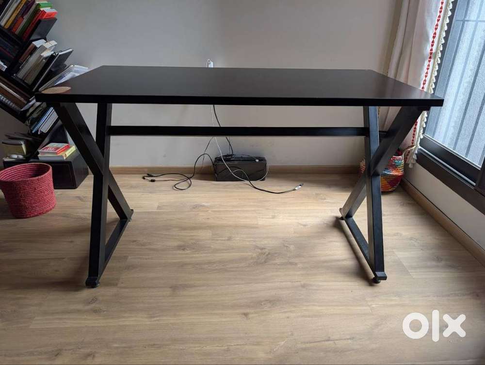 Workdesk/Study table for sale