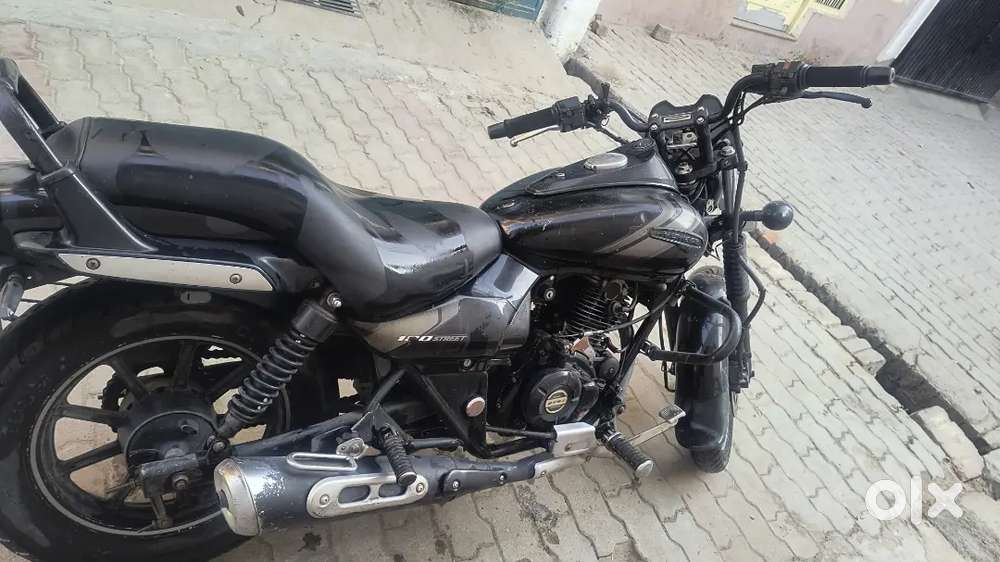 Bajaj avenger 180