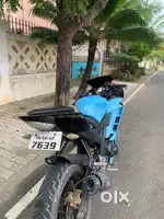 Yamaha R15 v2