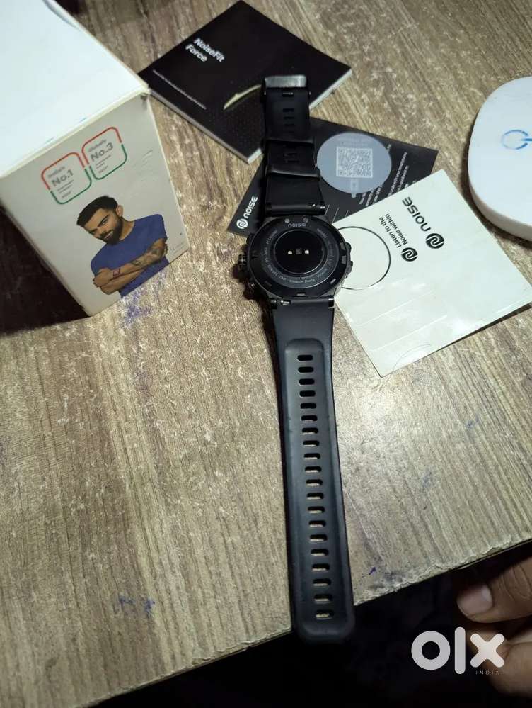 Noise Smart Watch in new condition with box