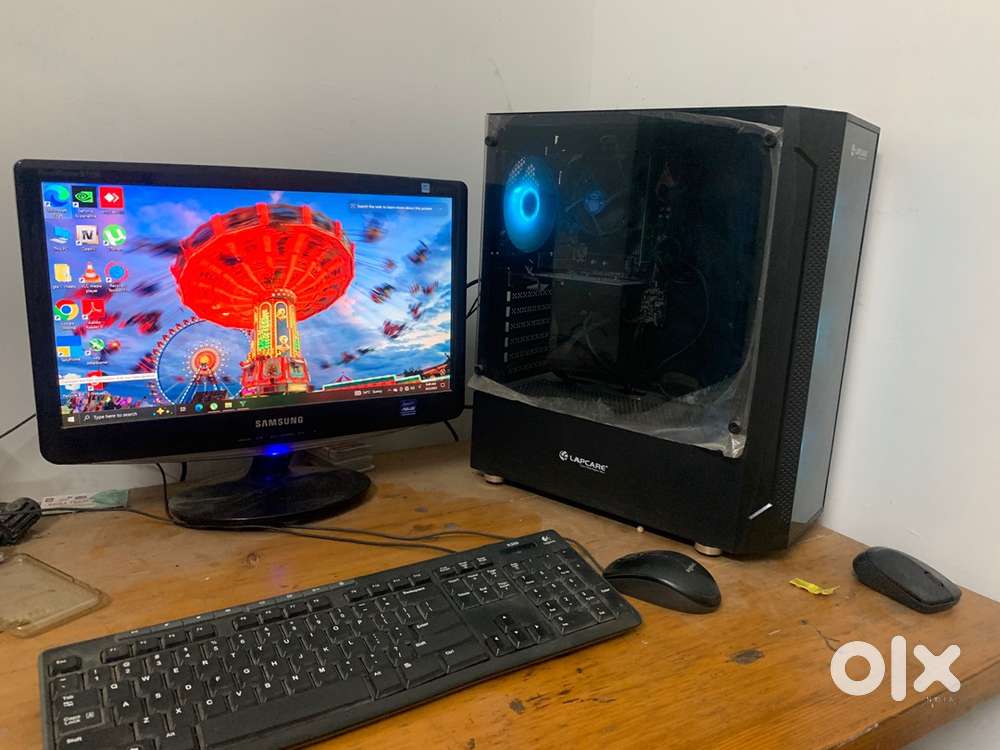 Moniter pc all system are for sale