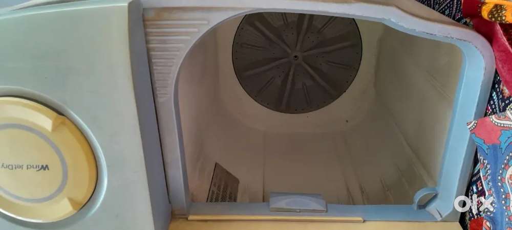 LG Washing machine dry working, washing not working  price 2000