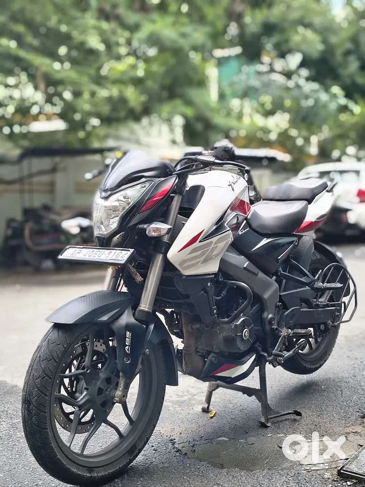 NS200 in good condition without any damage