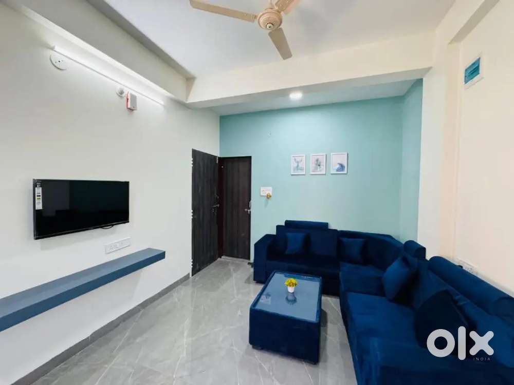 Luxurious 2bhk fully furnished flat for rent in Near Bombay hospital