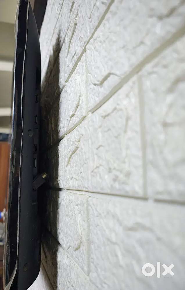 Samsung 32 inch LED  TV (Model: UA32FH4003R)