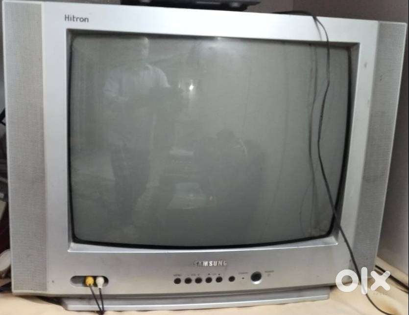 COLOUR TELEVISION OF SAMSUNG MAKE