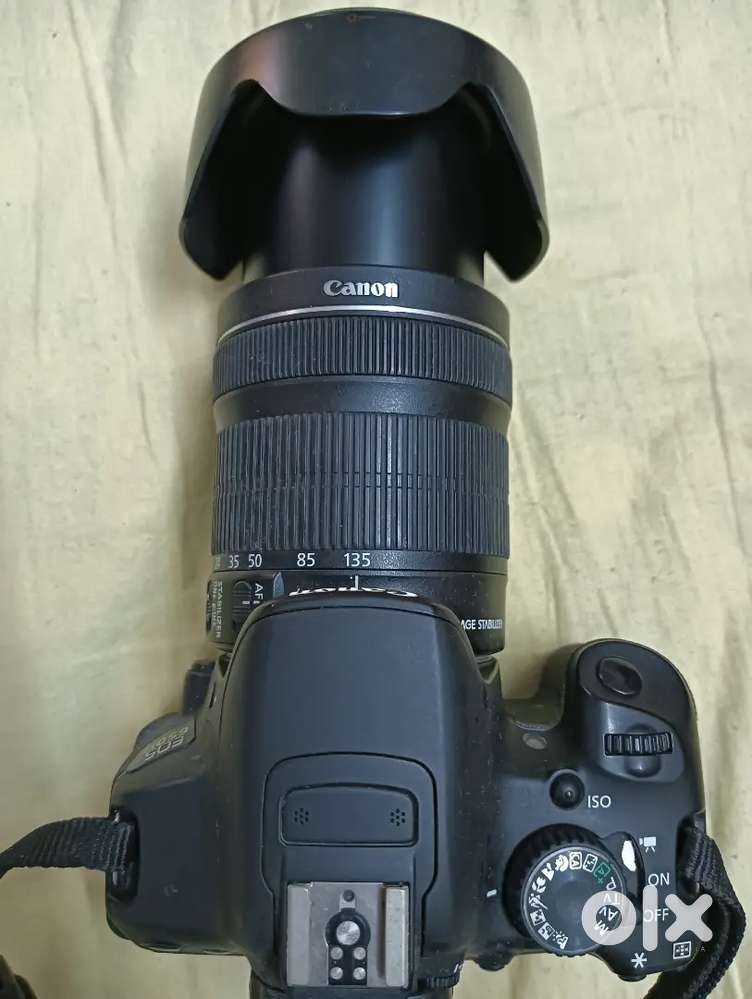 Canon DSLR 650D-touch screen-mint condition- negotiable