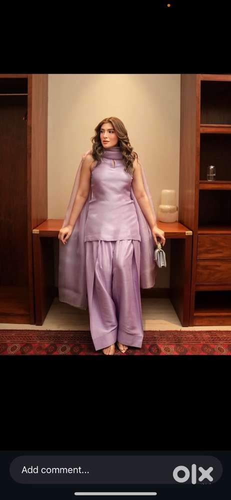 Need good looking girl for recption