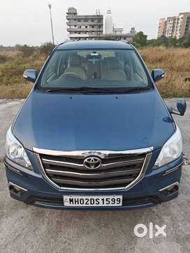 Toyota Innova 2.5 VX 8 STR, 2014, Diesel