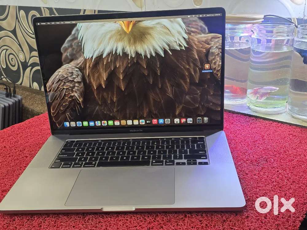 Apple Macbook Pro 2021 i7 16gb 512gb 5.5gb Graphics 16inch Retina