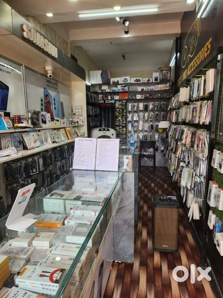 Store Manager (Female) for Mobile Store