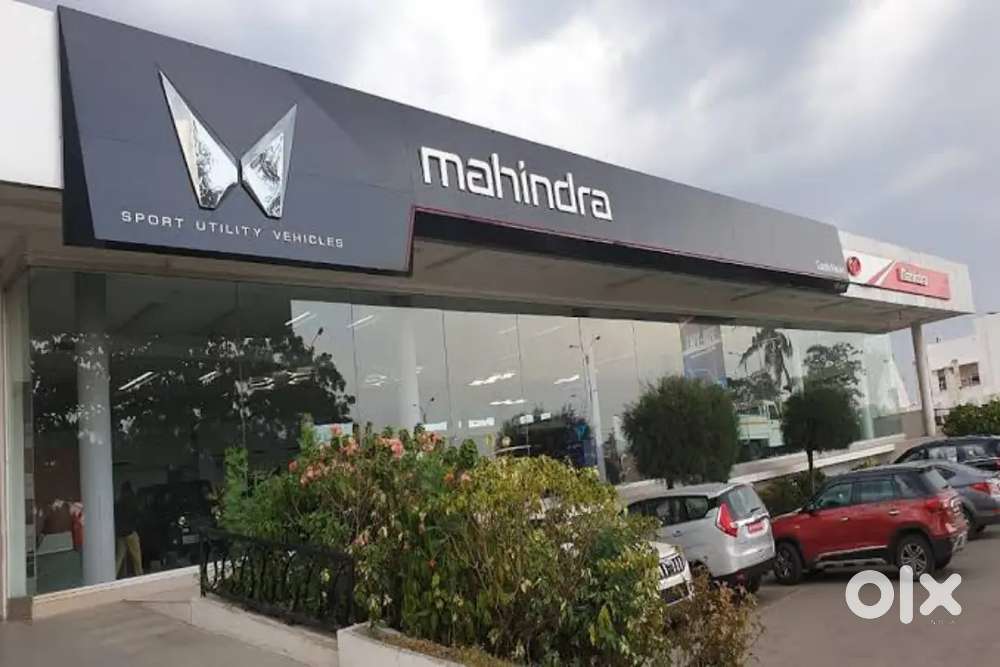 लखनऊ में [MAHINDRA SHOWROOM] में लड़के लड़‌कियों की आवश्कता है!!
