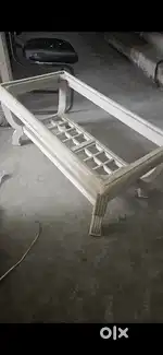 Centre table available for sale like new