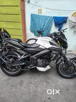 NS 200 black & gray