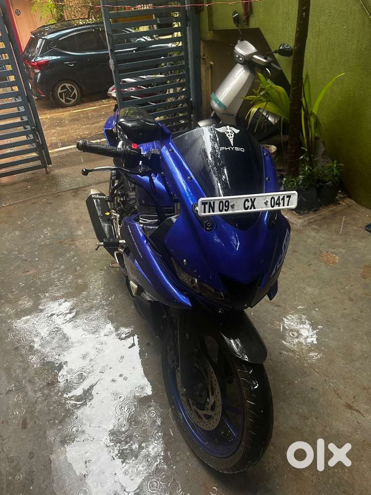 Yamaha R15 V3