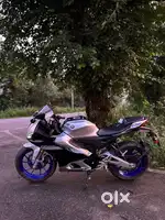 Yahama r15m