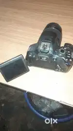 Canon 700D h Jisko lena hai vah mere ko contact Karen