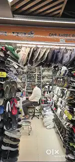 Fresher boy chahiye shoe shop ke liye