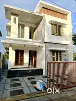Newly constructed 4BHK 4 cent posh house for sale near Thathappilly