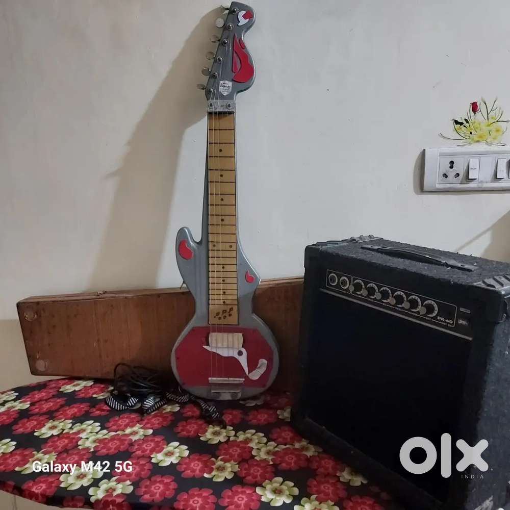 Combo pack of Steel guitar with 30 watts Amplispeaker