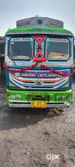 Two truck only price 10 lakh