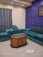 Sofa set 5 seater with center table