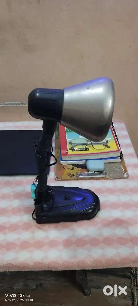 Table study lamp