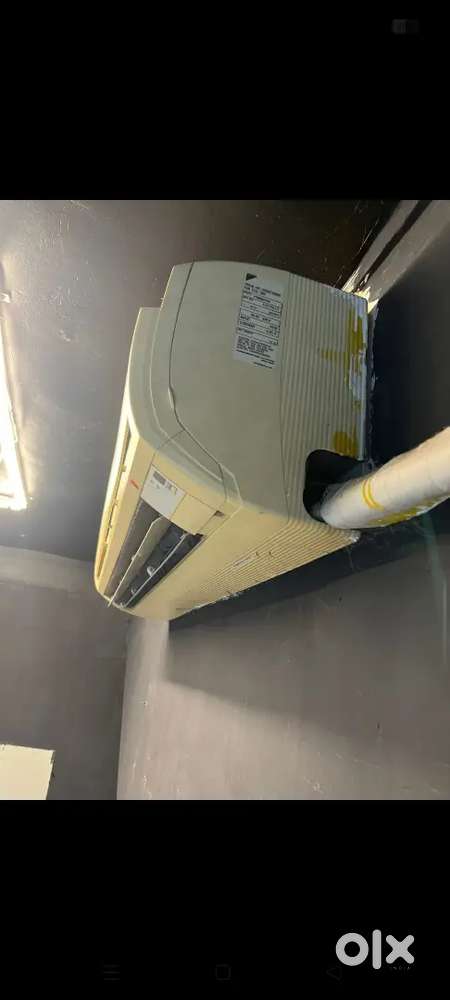 Daikin 1.5 Ton AC – Semi New, Excellent Condition – ₹16,000 Only