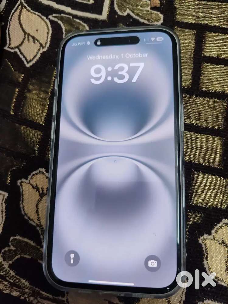 Apple iphone 16  white colour 7 days old