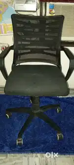 *Urgent selling* Revolving office chair in very good condition.