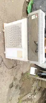 Split ac onida cpany