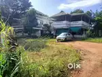 Aluva marampilly jn:l(ksrtc bus Root)17,cent land old house for sale