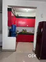 1 room available with balcony in 3 bhk.