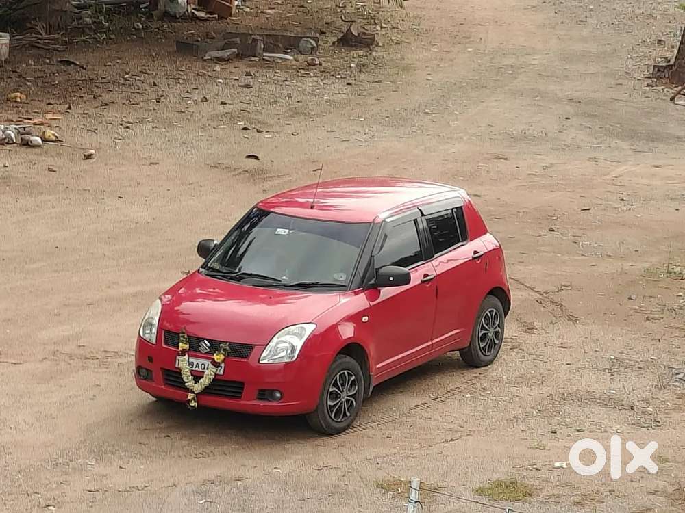Maruti Suzuki Swift 2006 Petrol 98000Km Driven