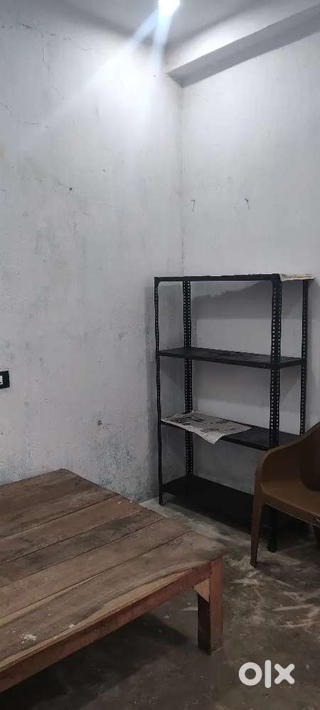 Room available for students