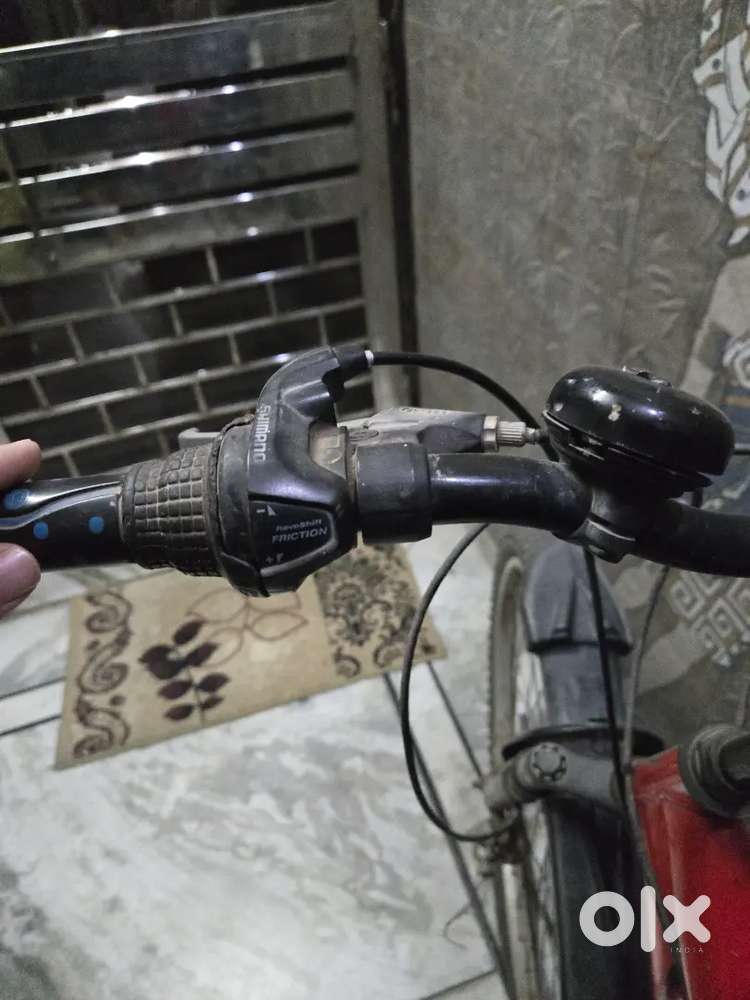 Kross 70 cycle, 18 Shimano gears, 9yrs old , Good Condition, less used