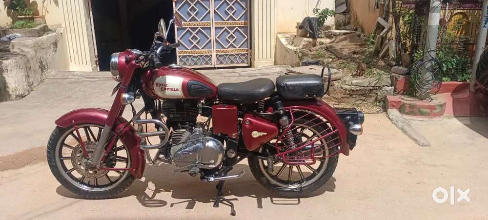 Classic 350 bs3  vehicle meroon colour good condition single handed cu