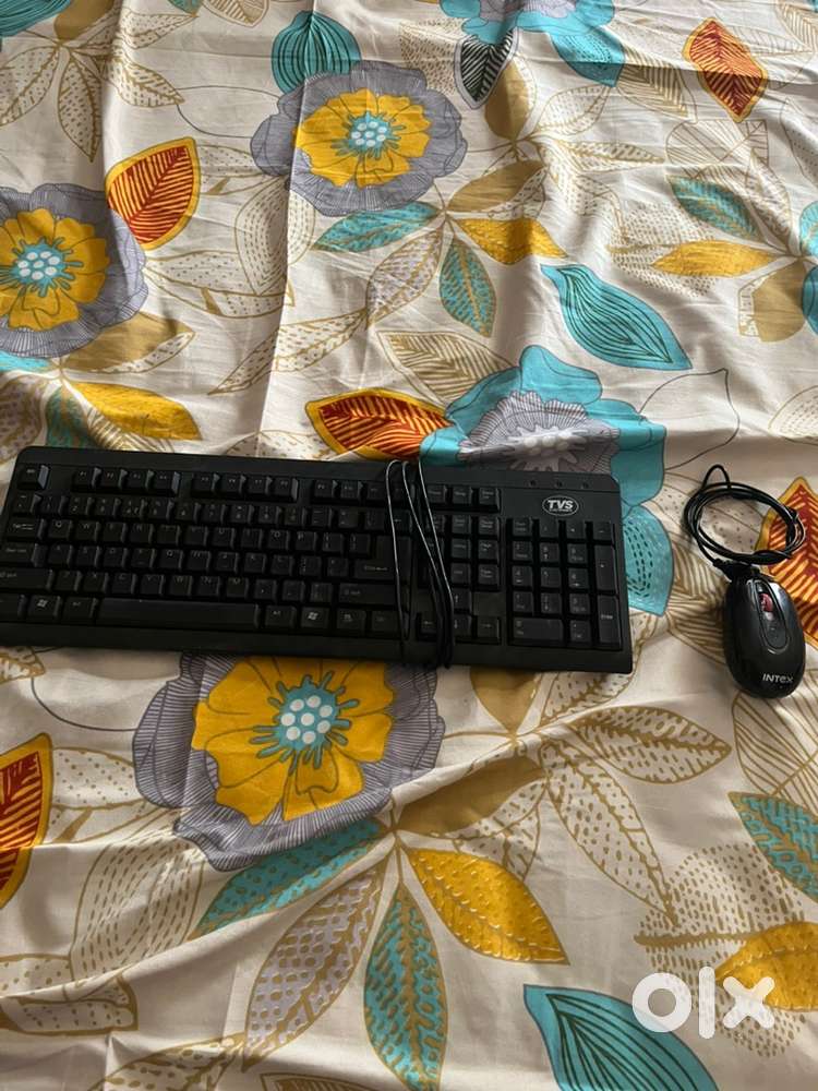 Wired keyboard and mouse pair