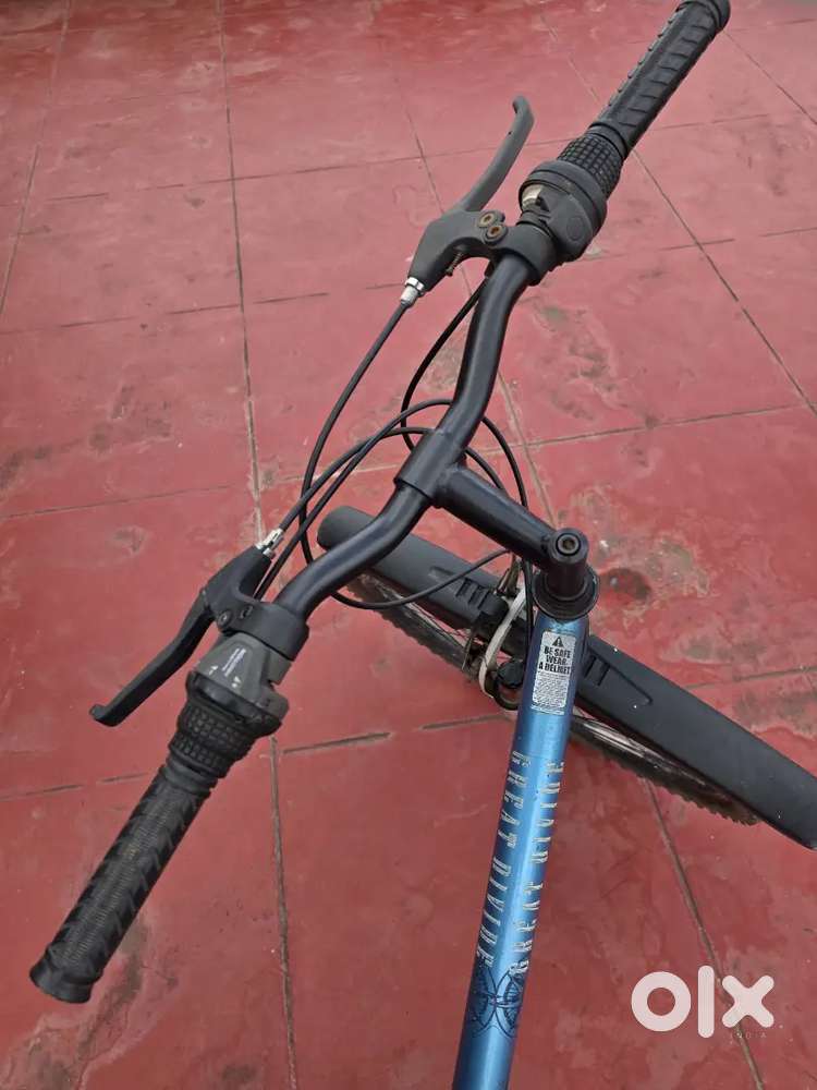 Boys Btwin decathlon bicycle