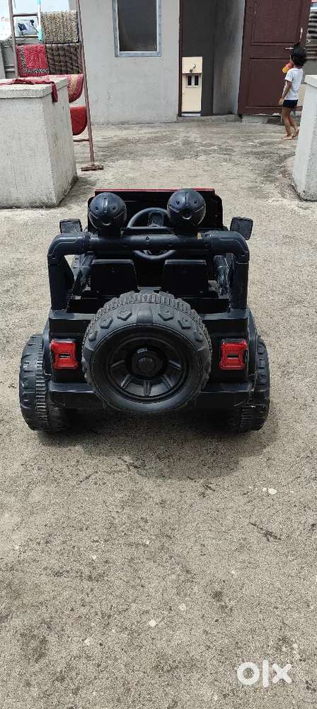 Kids jeep red color