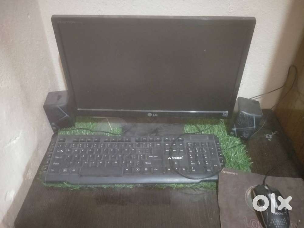 Acer (assemble) Computer windows 7,320 GB storage i3 processor