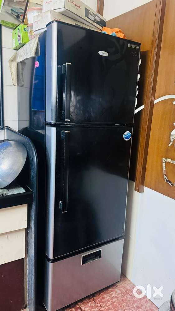 Whirlpool proton triple door refrigerator