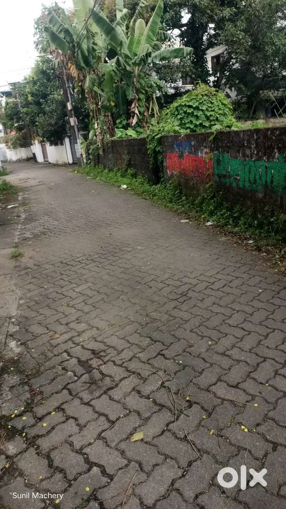 PLOT SALE VENNALA LABOUR JN: