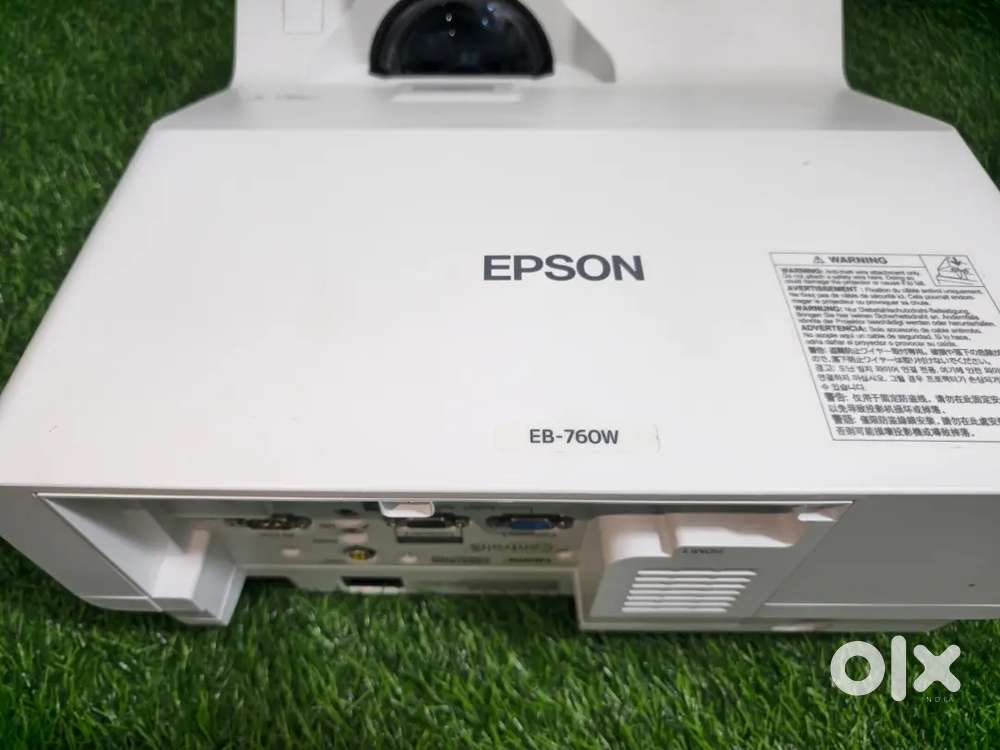 EPSON LASER ULTRA SHORTHROW 760W