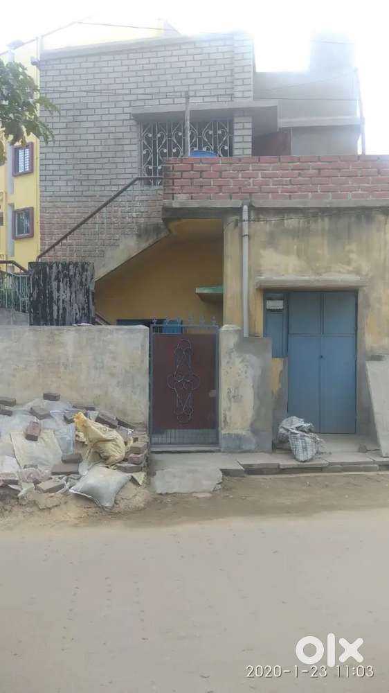 I want sell my Double floor house Road side at Mohishila colony