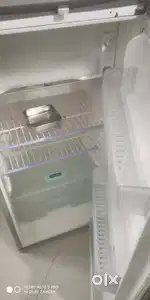 Samsung fridge - single door