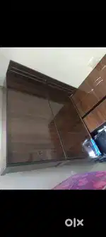डबल बेड न्यू बेचना है